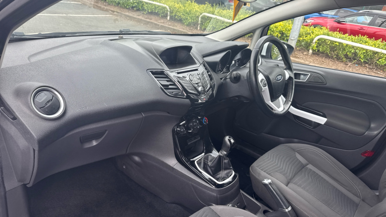Ford Fiesta 1.25 82 Zetec 5dr Petrol Hatchback